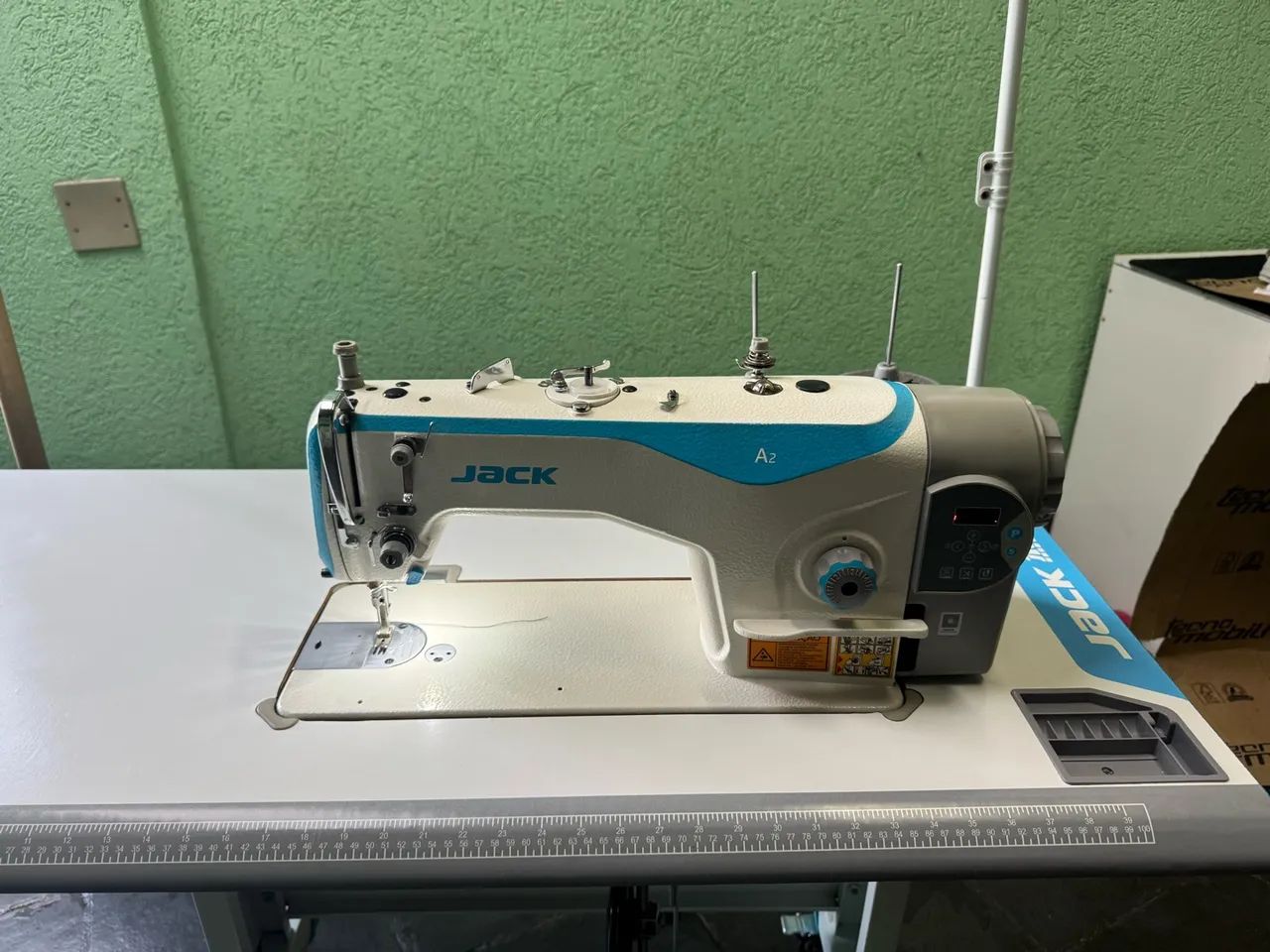 Máquina de costura reta Jack A2 - Foto 2