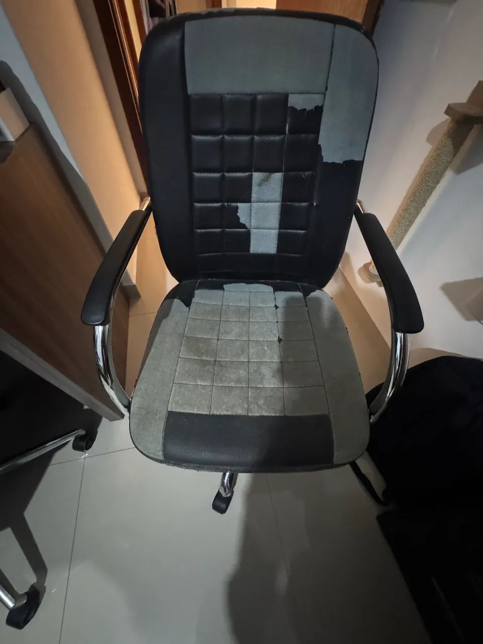 Vendo cadeira de escritório  - Foto 3