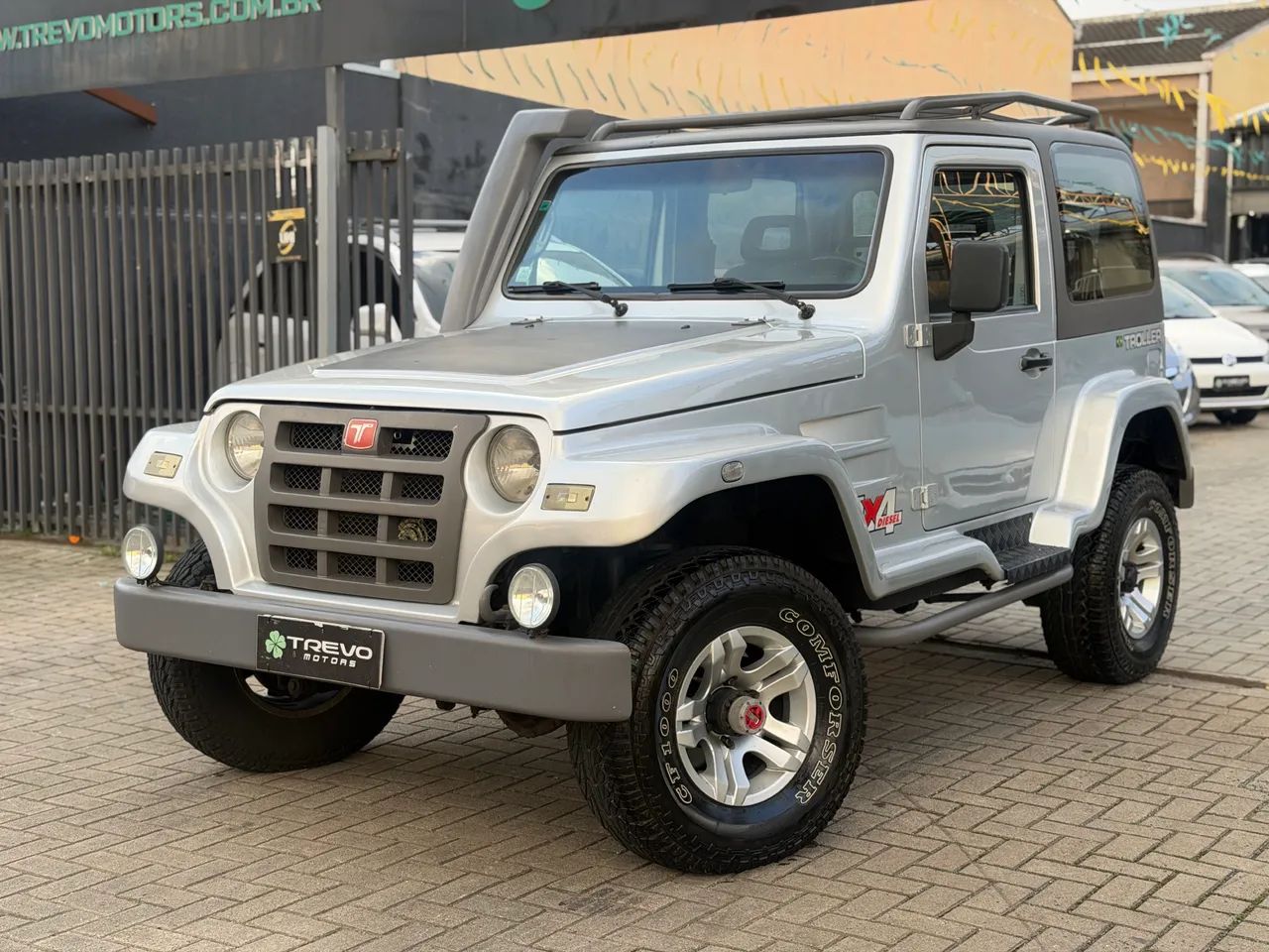 Troller T-4 4X4 3.0 TB INT. CAP. RÍGIDA DIESEL 2010