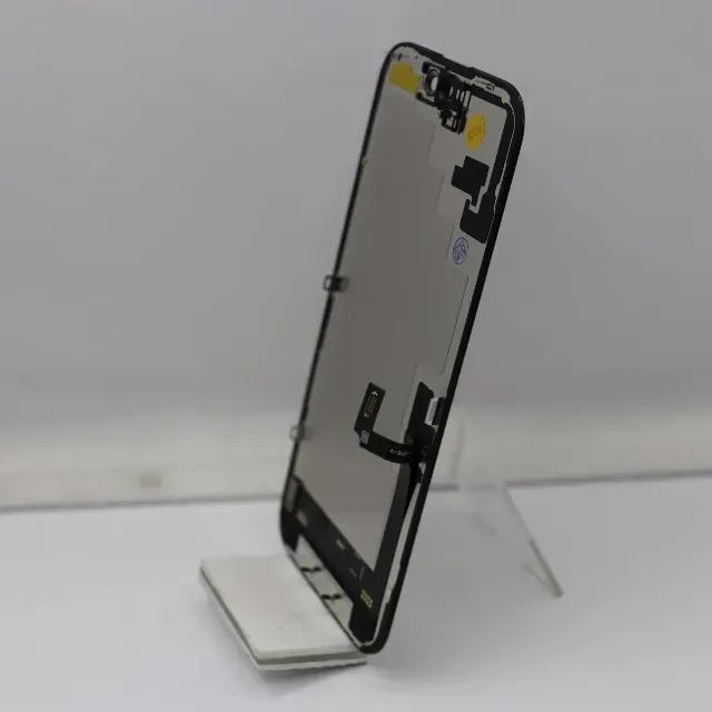 Tela iPhone 16 PRO MAX - Foto 3