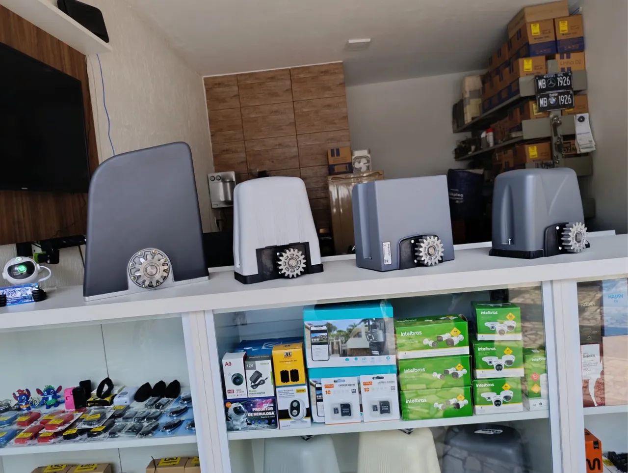 Portões eletrônicos, câmeras e controles - Foto 4