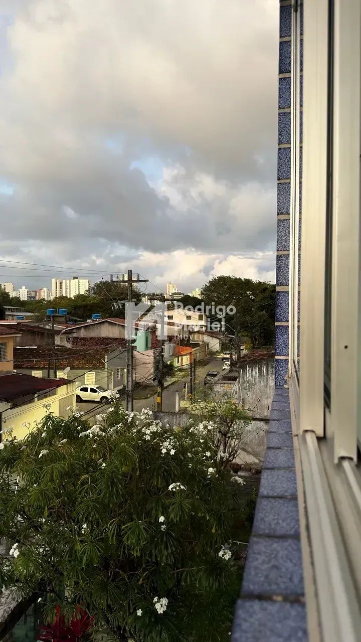 Apartamento com 2 quartos, 84 m², dependência completa e vaga coberta - Foto 2