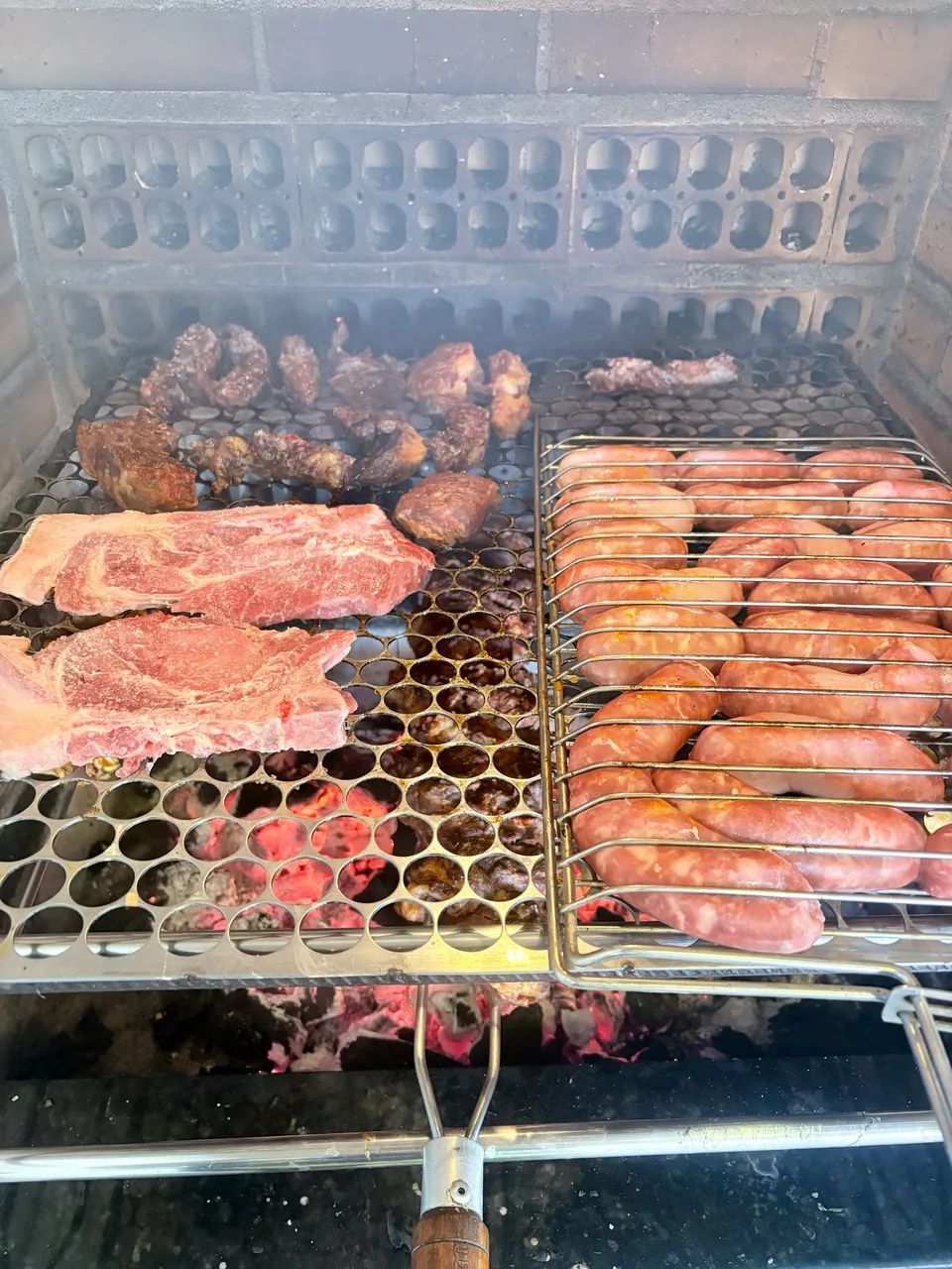 Churrasqueiro para Eventos - Foto 2