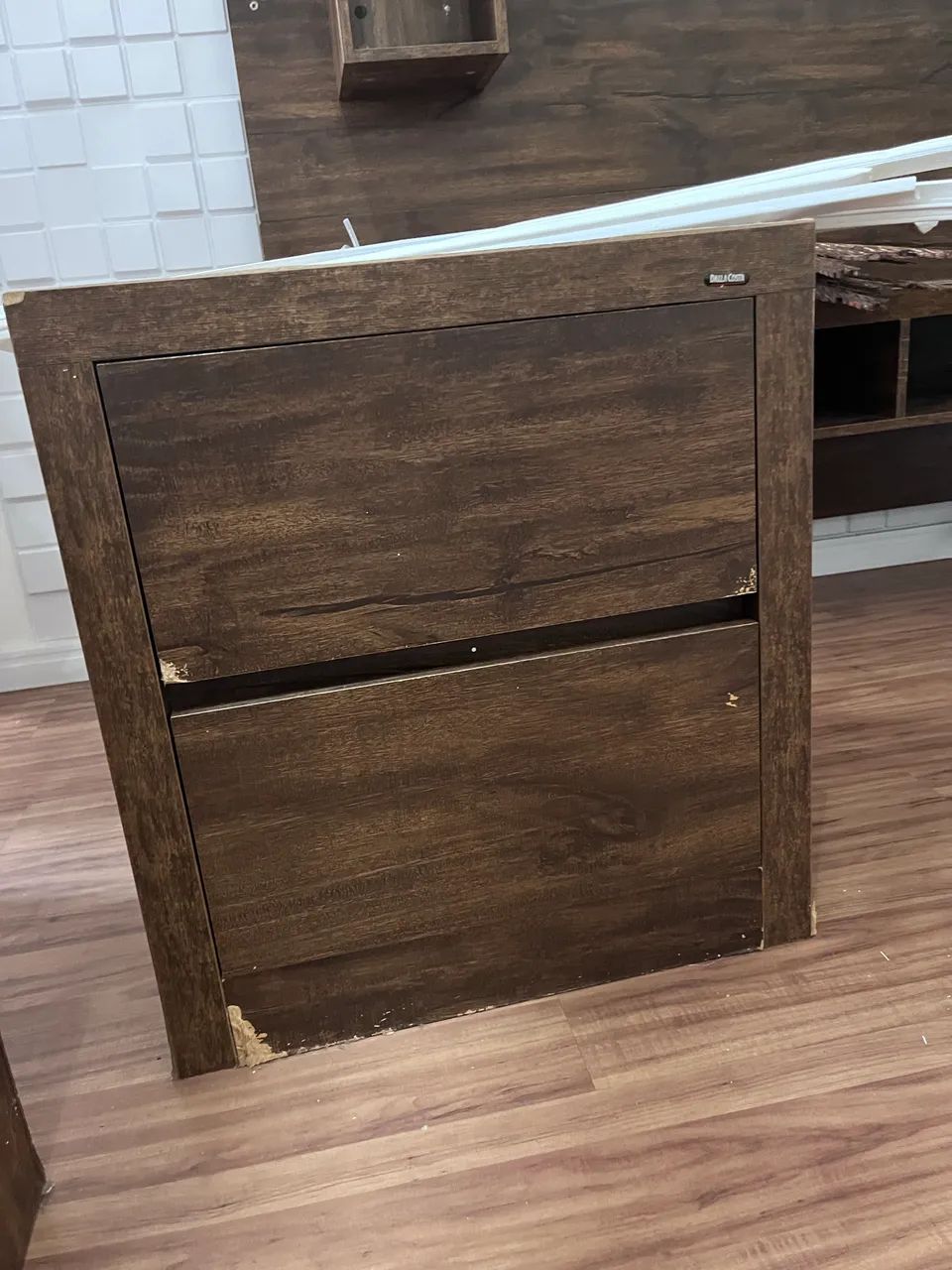 Nightstand470071419758848000