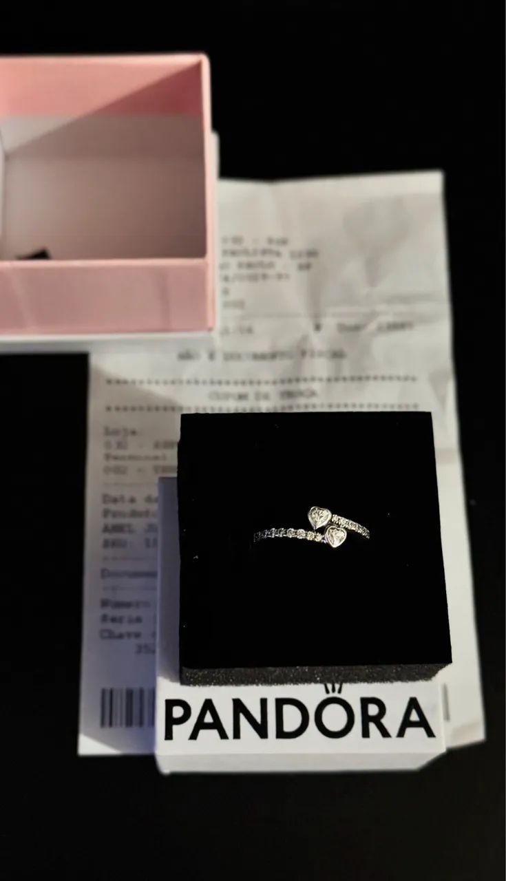 Anel Pandora em prata 925