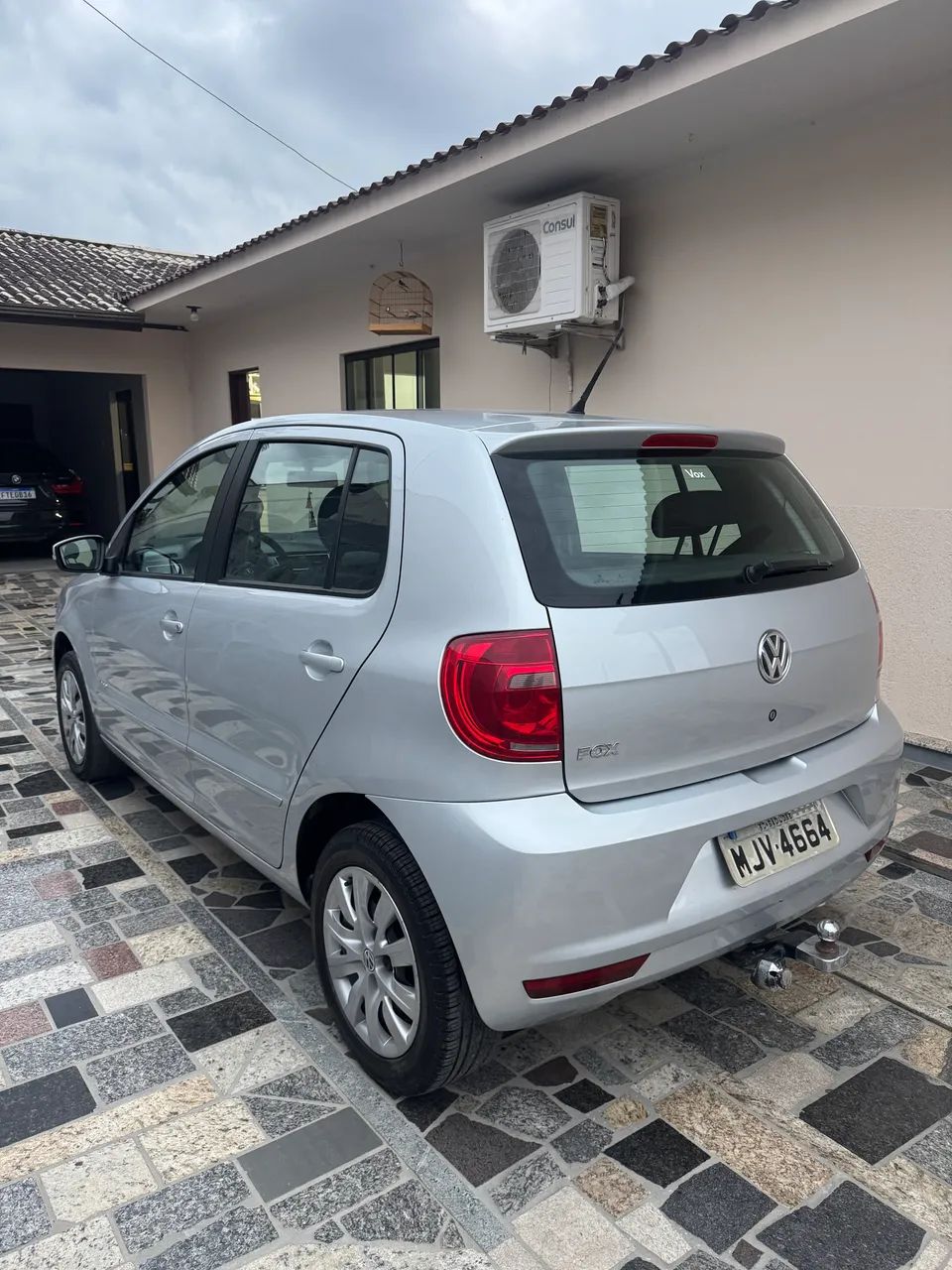 Volkswagen Fox 1.0 MI Total Flex 8V 5P 2013 - Foto 2