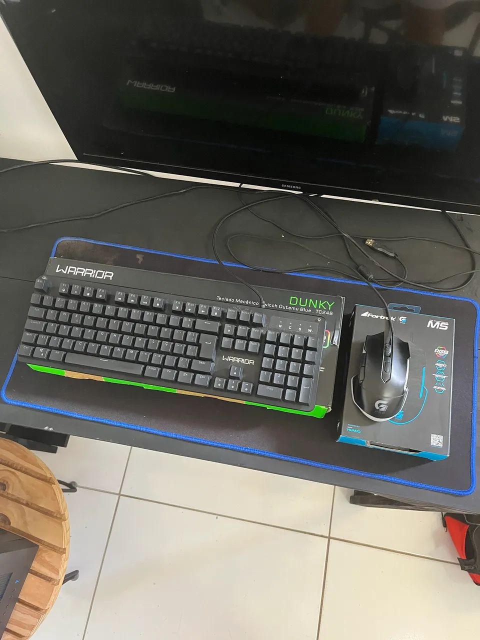PC gamer completo com mesa e TV - Foto 3