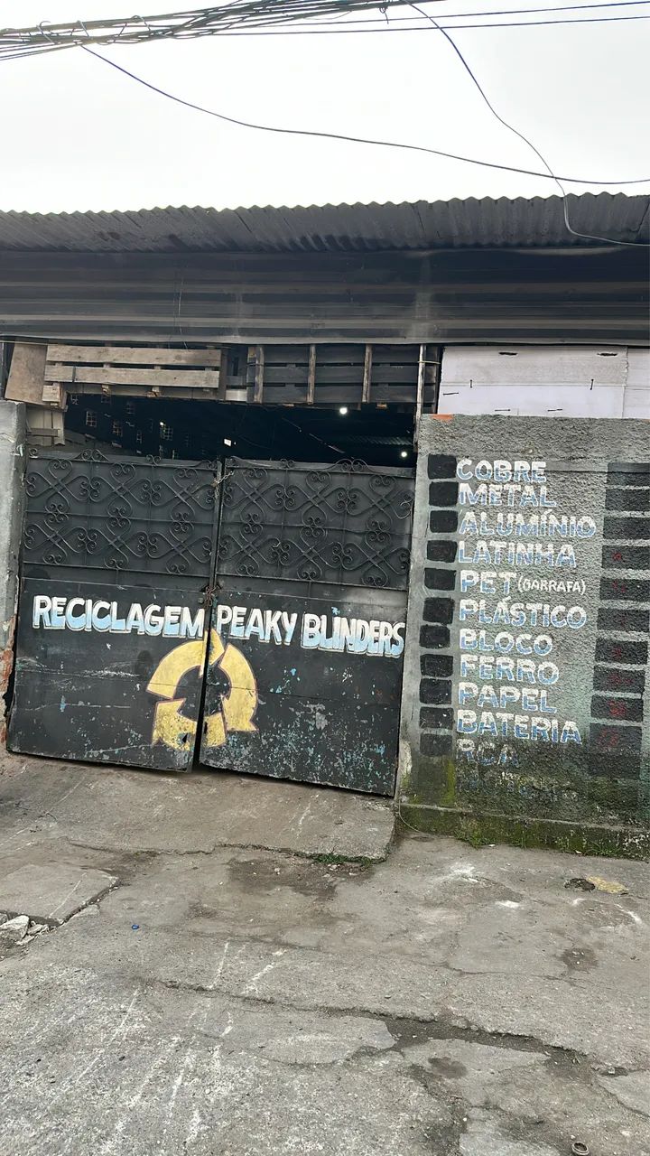 Galpão Bangu para vários fins