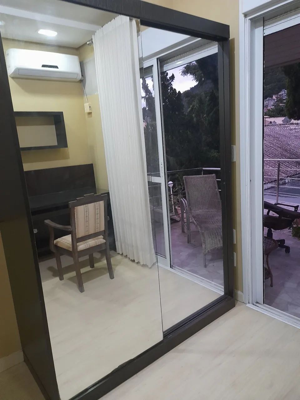 Alugo quarto para moças em casa compartilhada.  - Foto 5