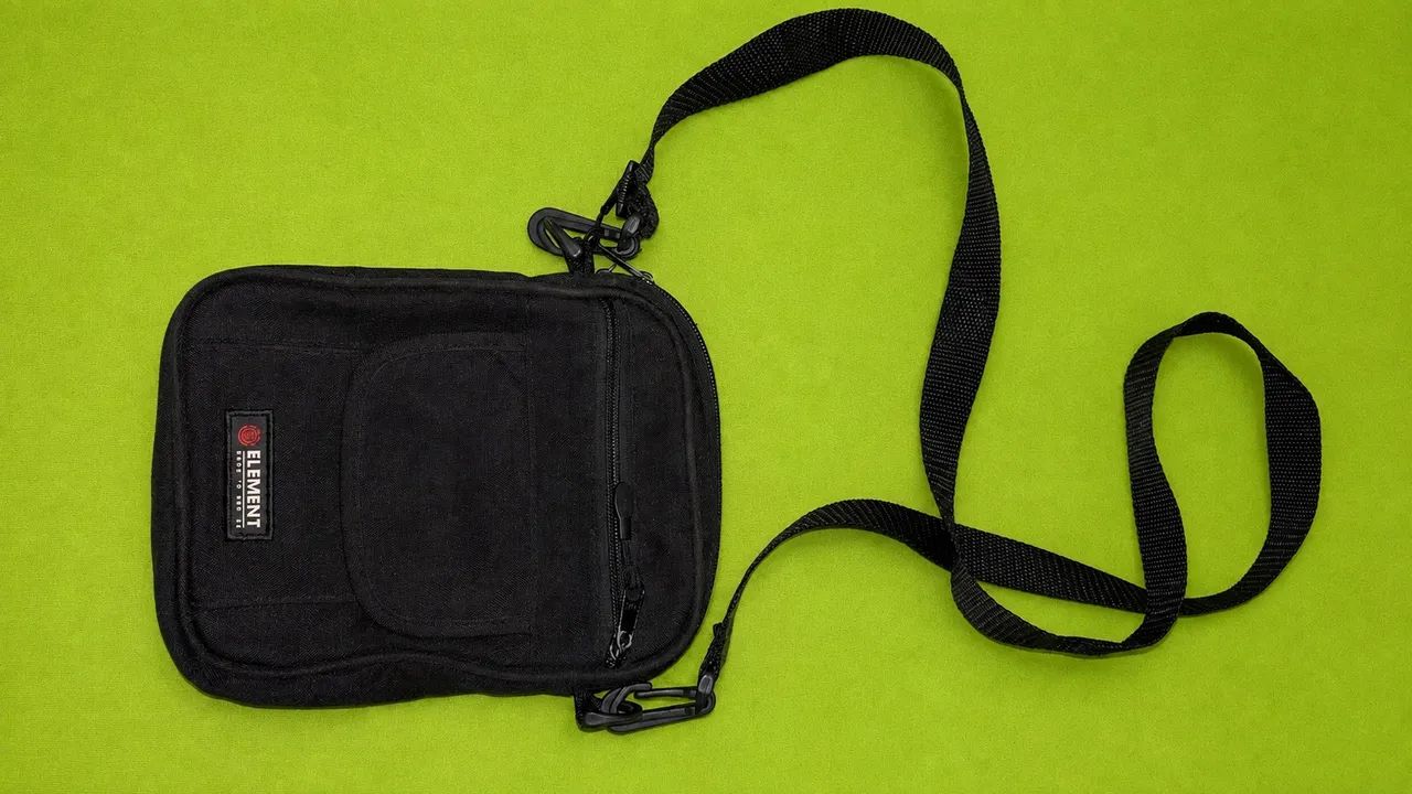 Shoulder Bag Element Original - Preta