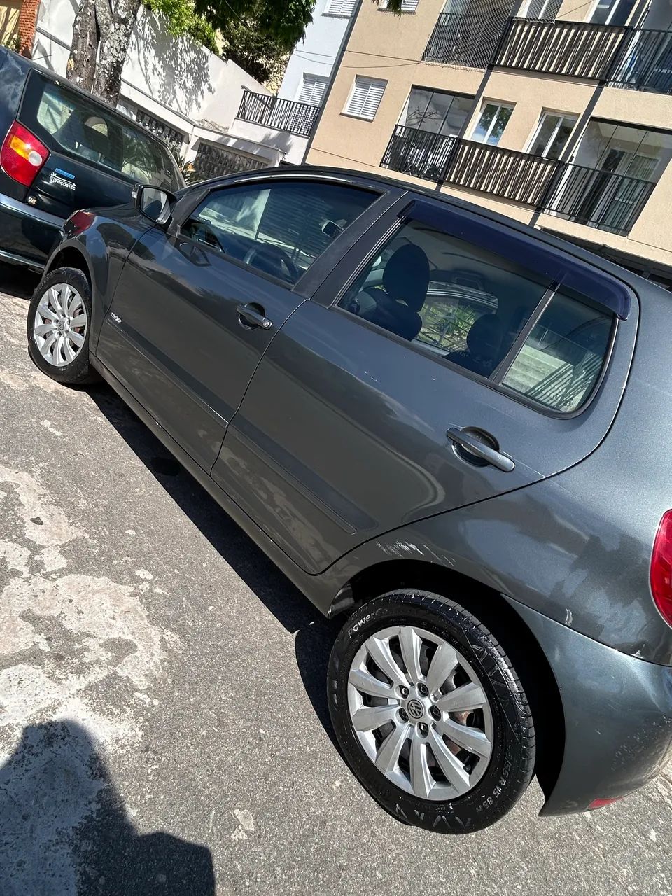 Volkswagen Fox Fox 1.0 Mi Total Flex 8V 5p 2013
