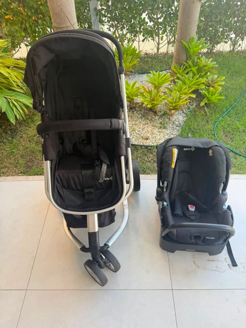 Kit Carrinho de Bebê e Banco para Carro