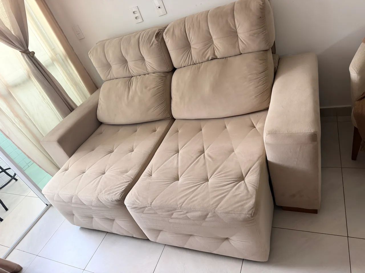 Sofá Retrátil e reclinável 