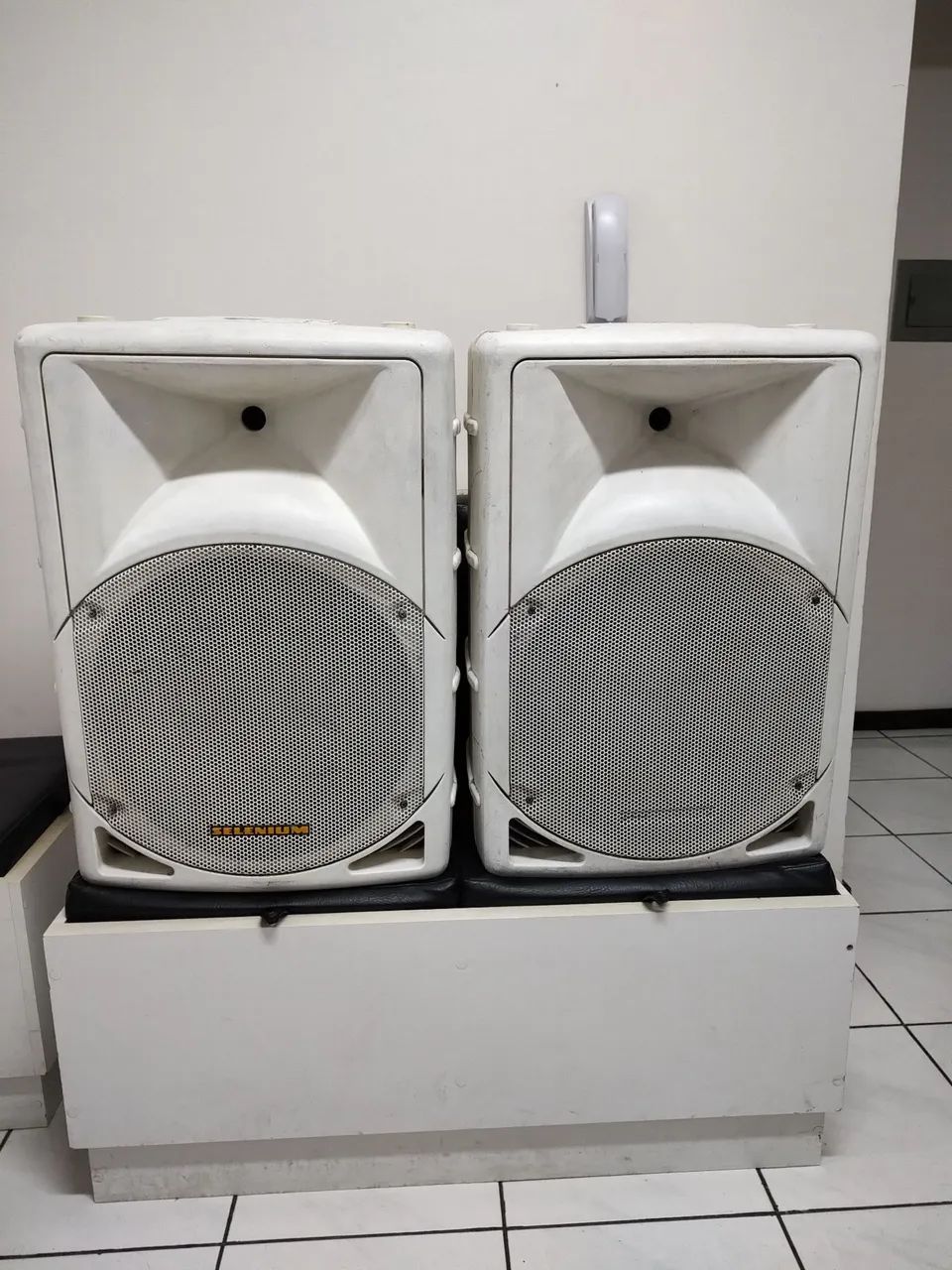 Par de Caixas Selenium Ativa e Passiva SPM1502s e SPM1502