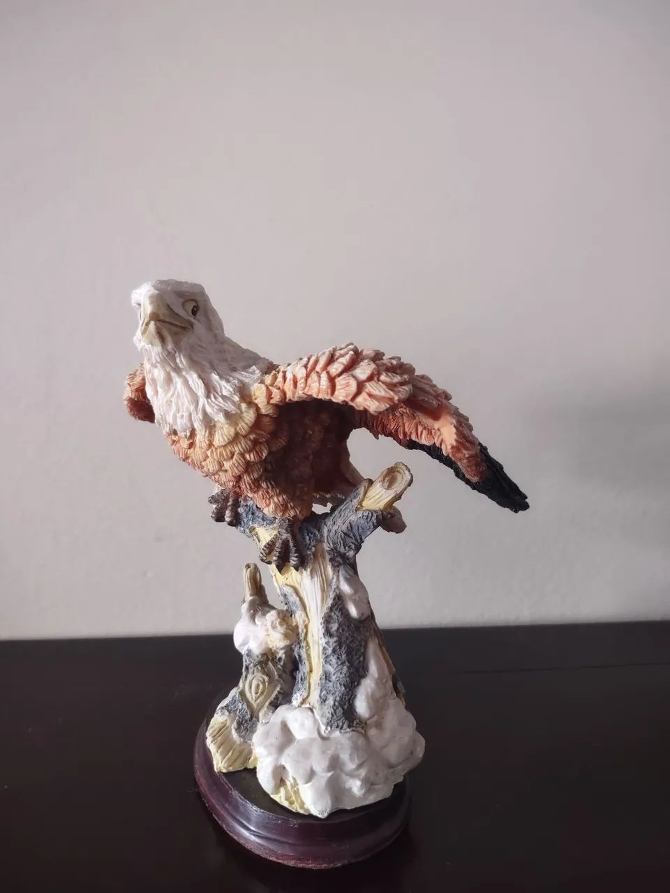 Escultura  belíssima de águia  - Foto 2