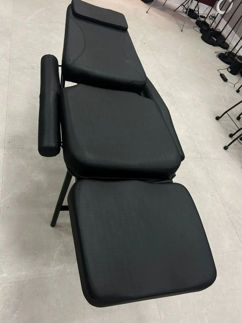 MACA MULTI POLTRONA ESTÉTICA KIXIKI - BASE FIXA