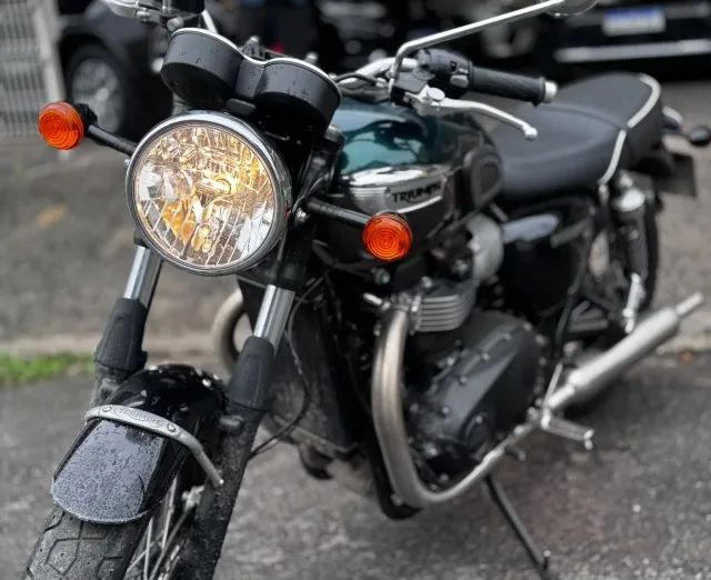 TRIUMPH BONNEVILE T100  - Foto 2