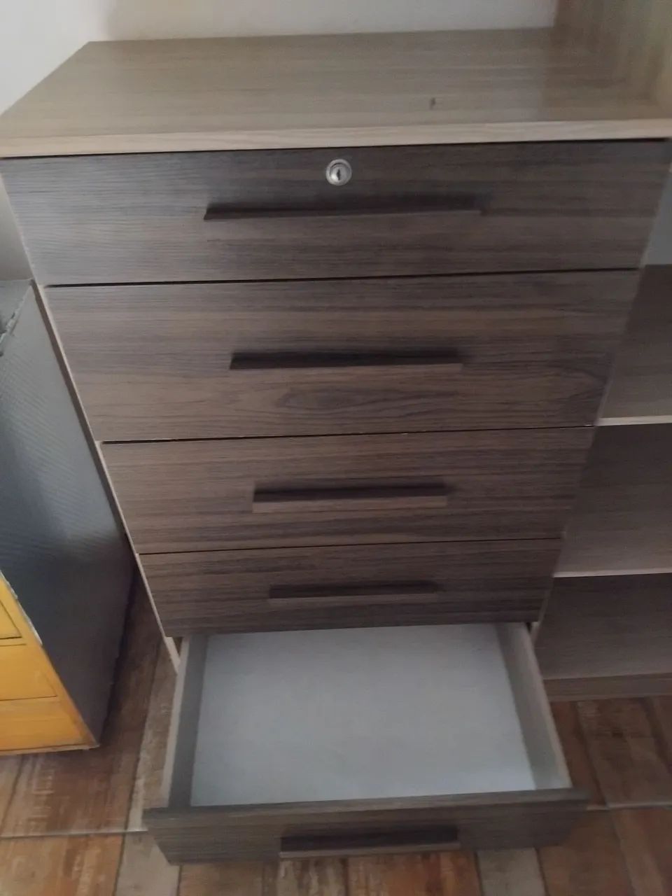 COMODA5 GAVETAS COM SAPATEIRO E ESPELHO - Foto 4