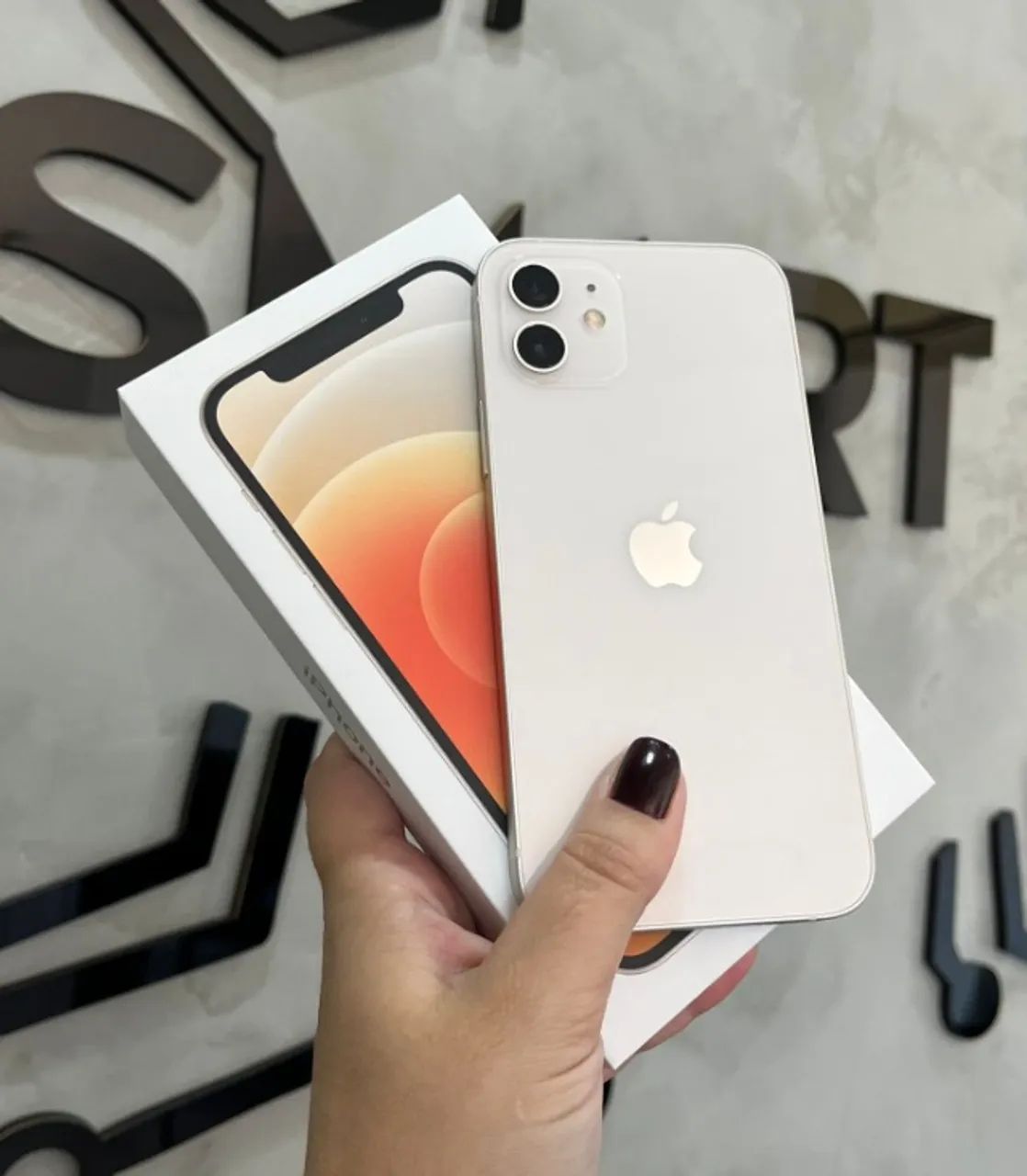 iPhone 12 Silver 64GB (Nota e 3 meses de garantia) - Celulares e