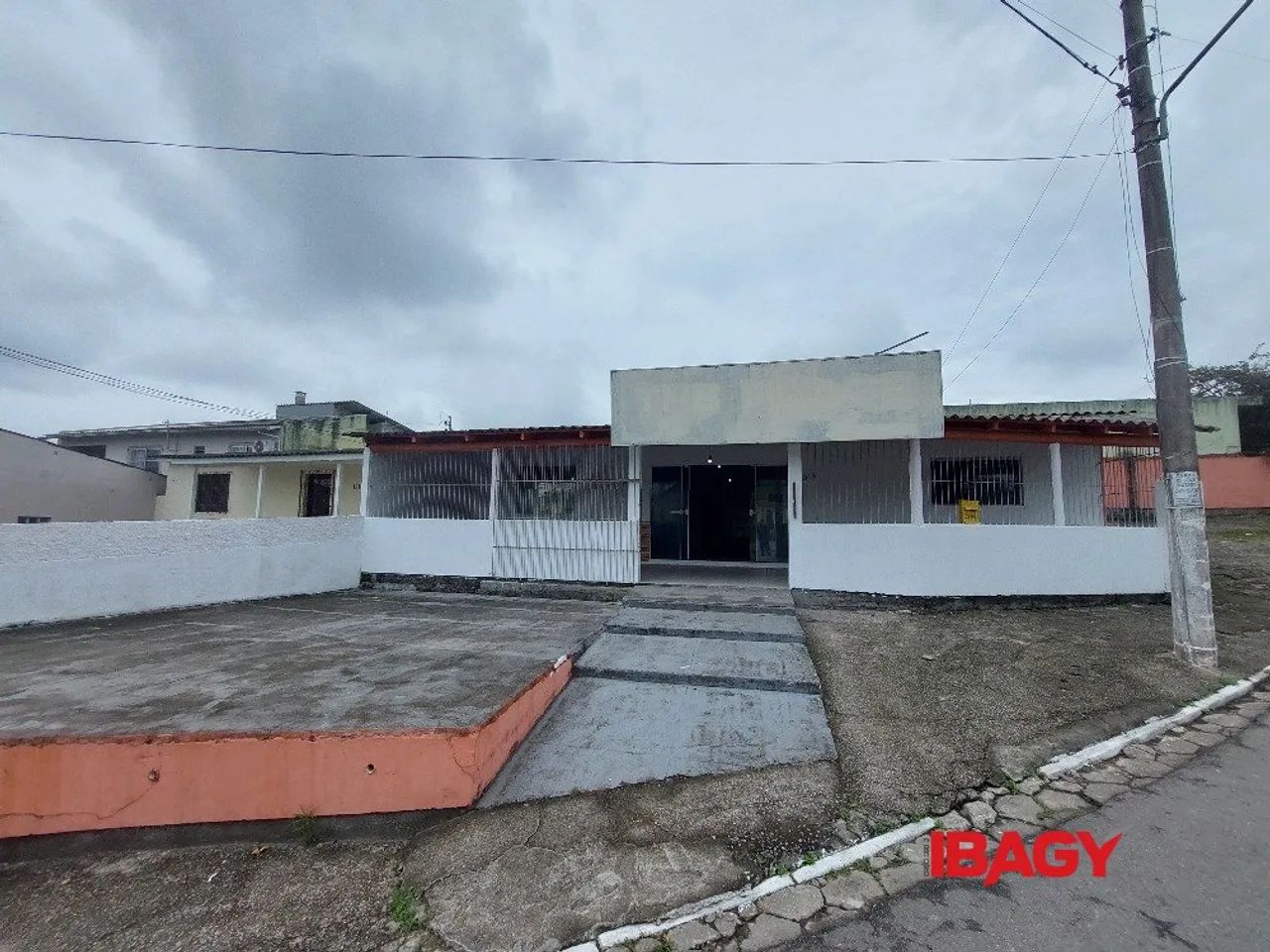 Oportunidade! Loja em Caminho Novo - Palhoça