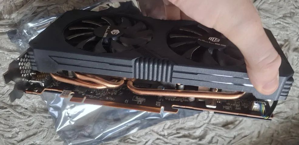 Placa De Vídeo Amd Rx 5700 Xt 8gb Mllse - Nível Rtx 5060 - Foto 4