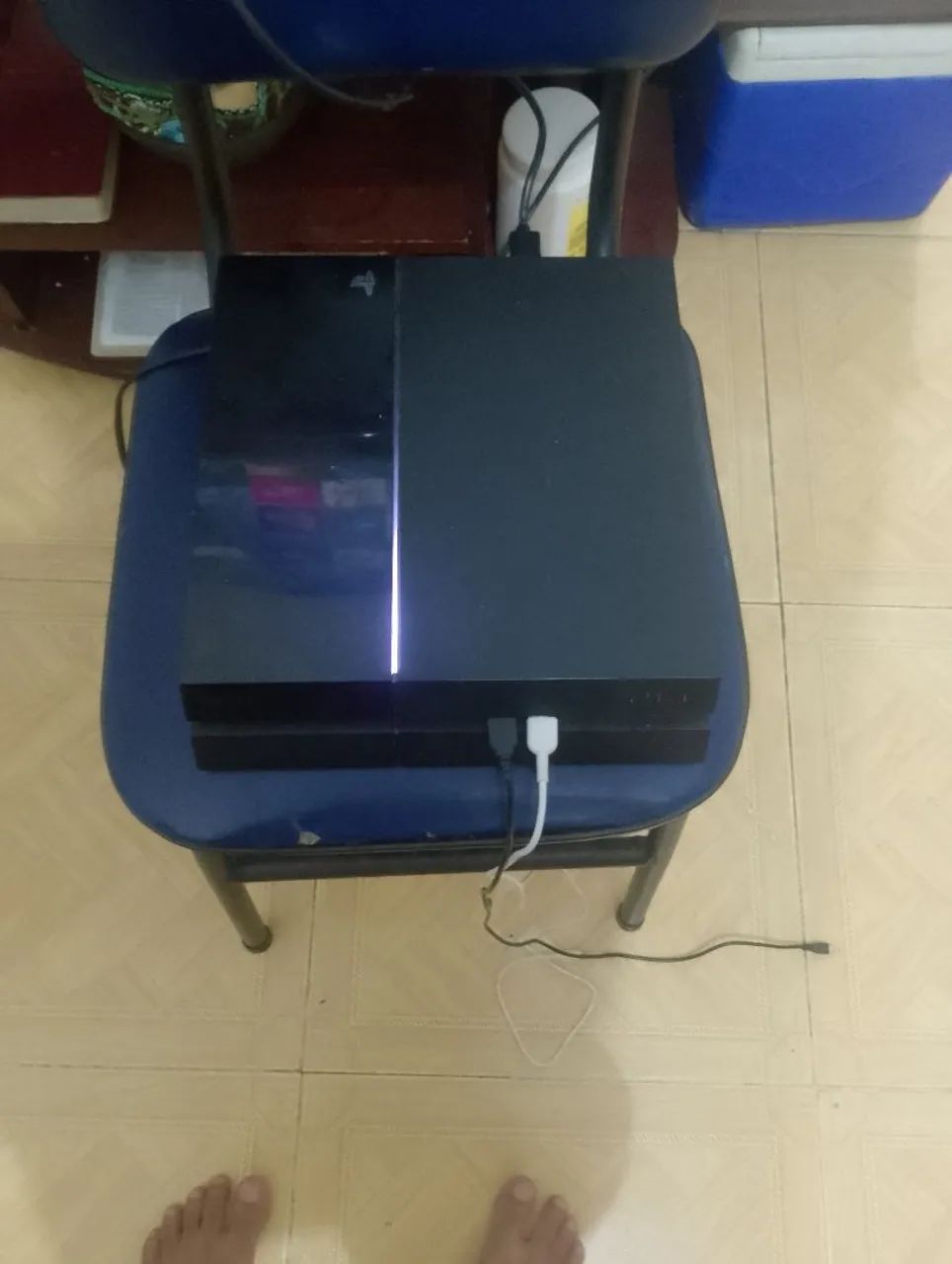 Vendo ps4 1200$