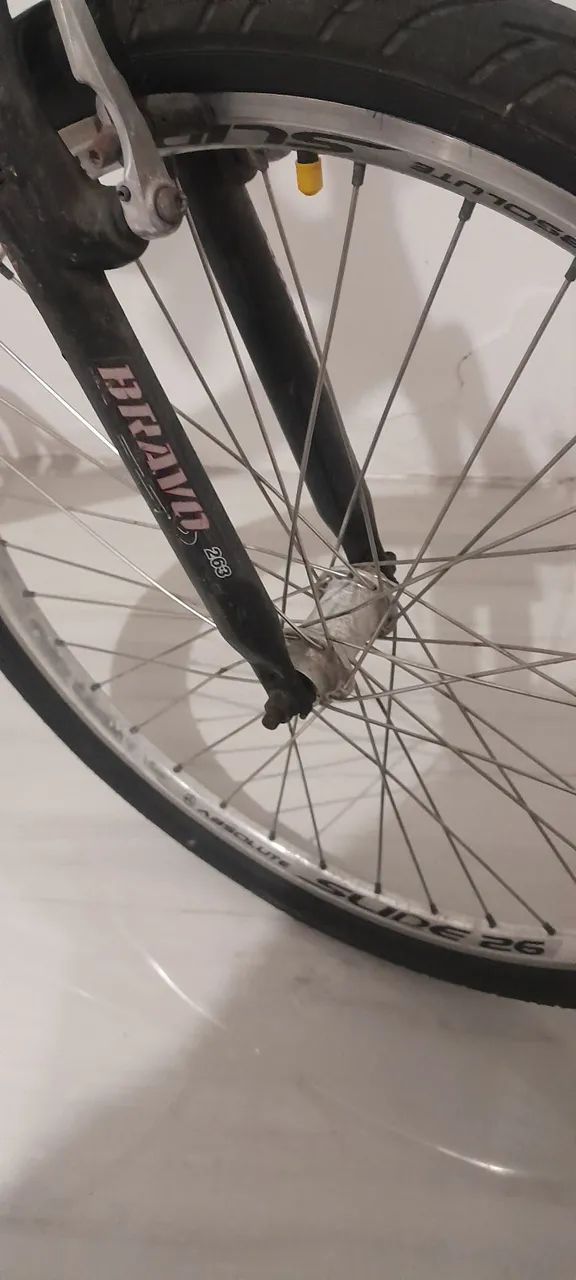 BICICLETA ARO 26 QUADRO DE ALUMÍNIO  - Foto 3