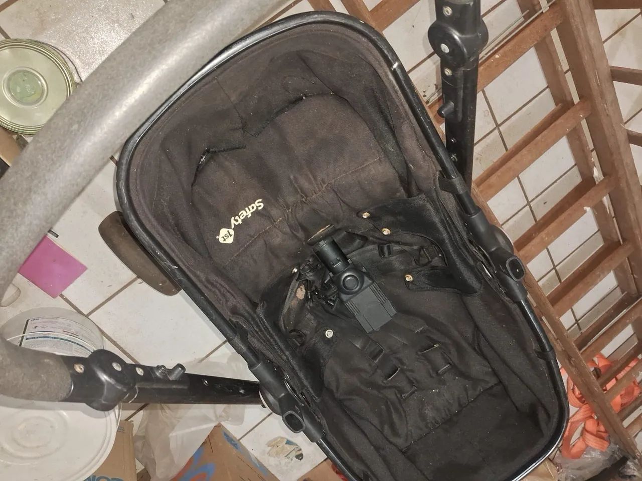 Carrinho de bebê tamanho grande usado! - Foto 4
