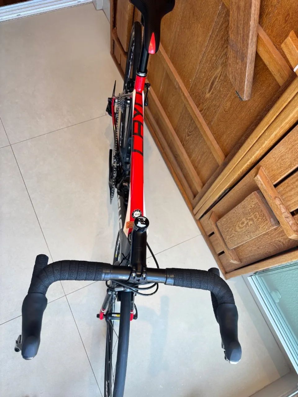 Bicicleta Road Focus Cayo Carbono L - Foto 4