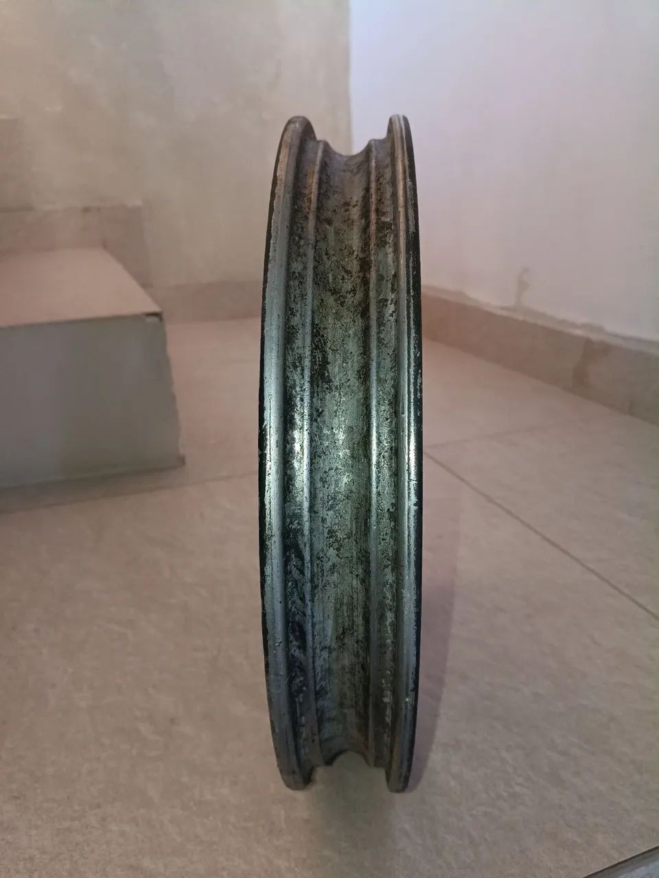 Roda liga leve traseira de biz qualquer ana - Foto 2