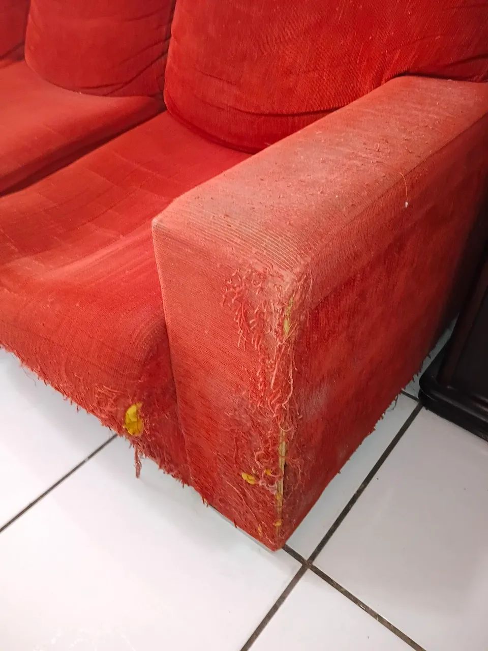 Sofá retrátil tecido três lugares  - Foto 2