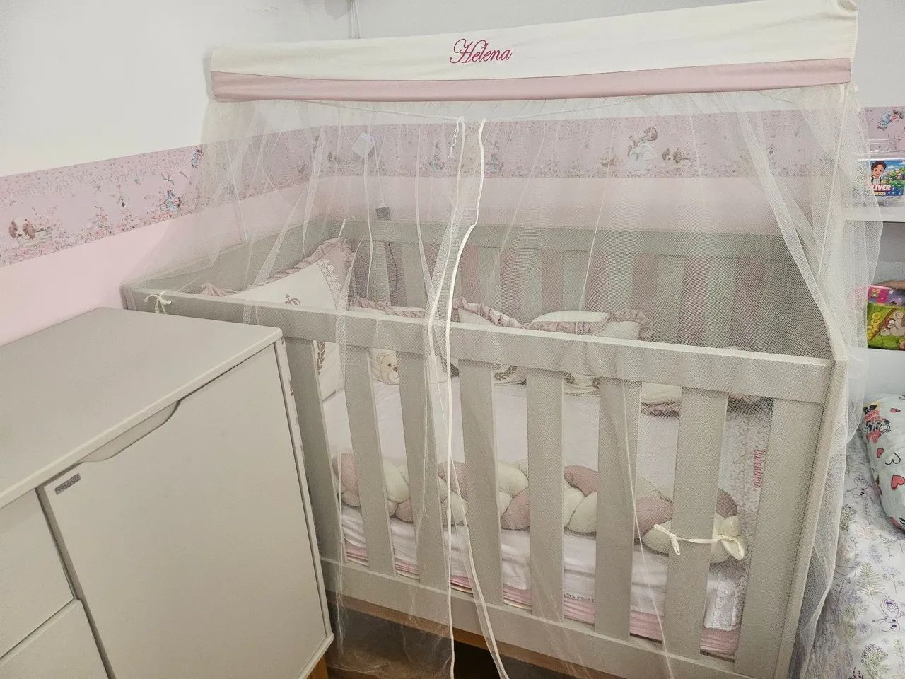 Berço com colchão e cômoda - Foto 3