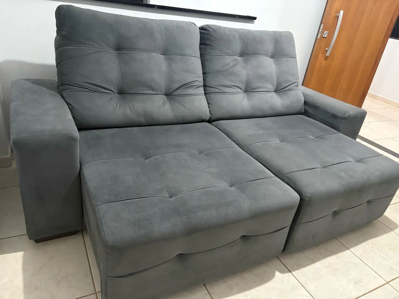 Vende-se sofá retrátil é reclinável 4 lugares  - Foto 3