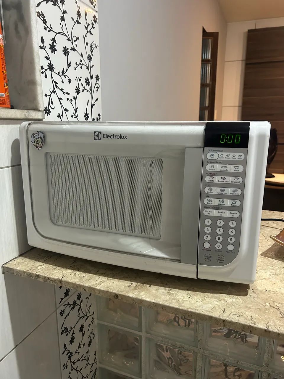 Microondas 31 litros