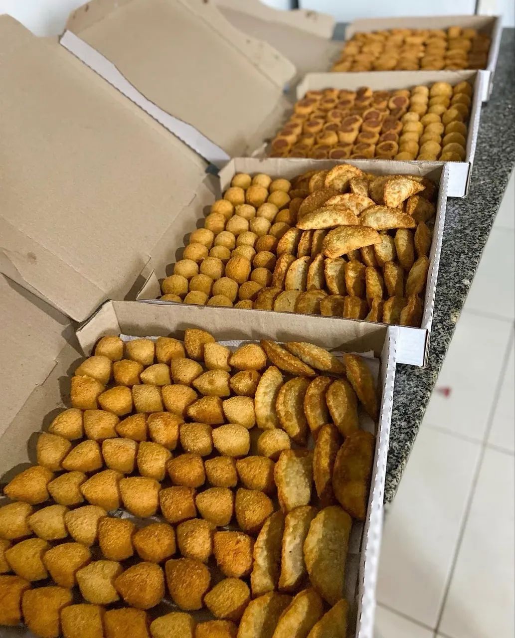 Encomende já o seu centro de salgados e doces para sua festa? - Foto 3