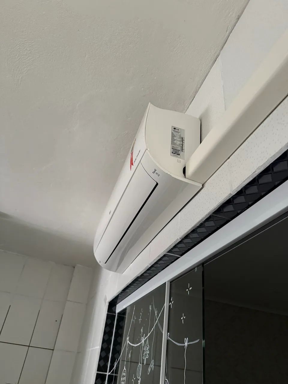Ar condicionado dual inverter LG 22000btus  - Foto 2