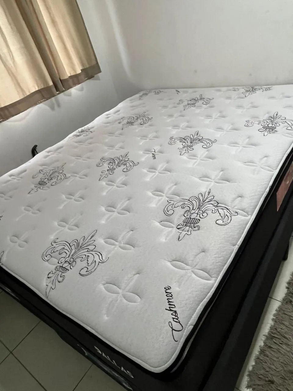Cama box Queen 