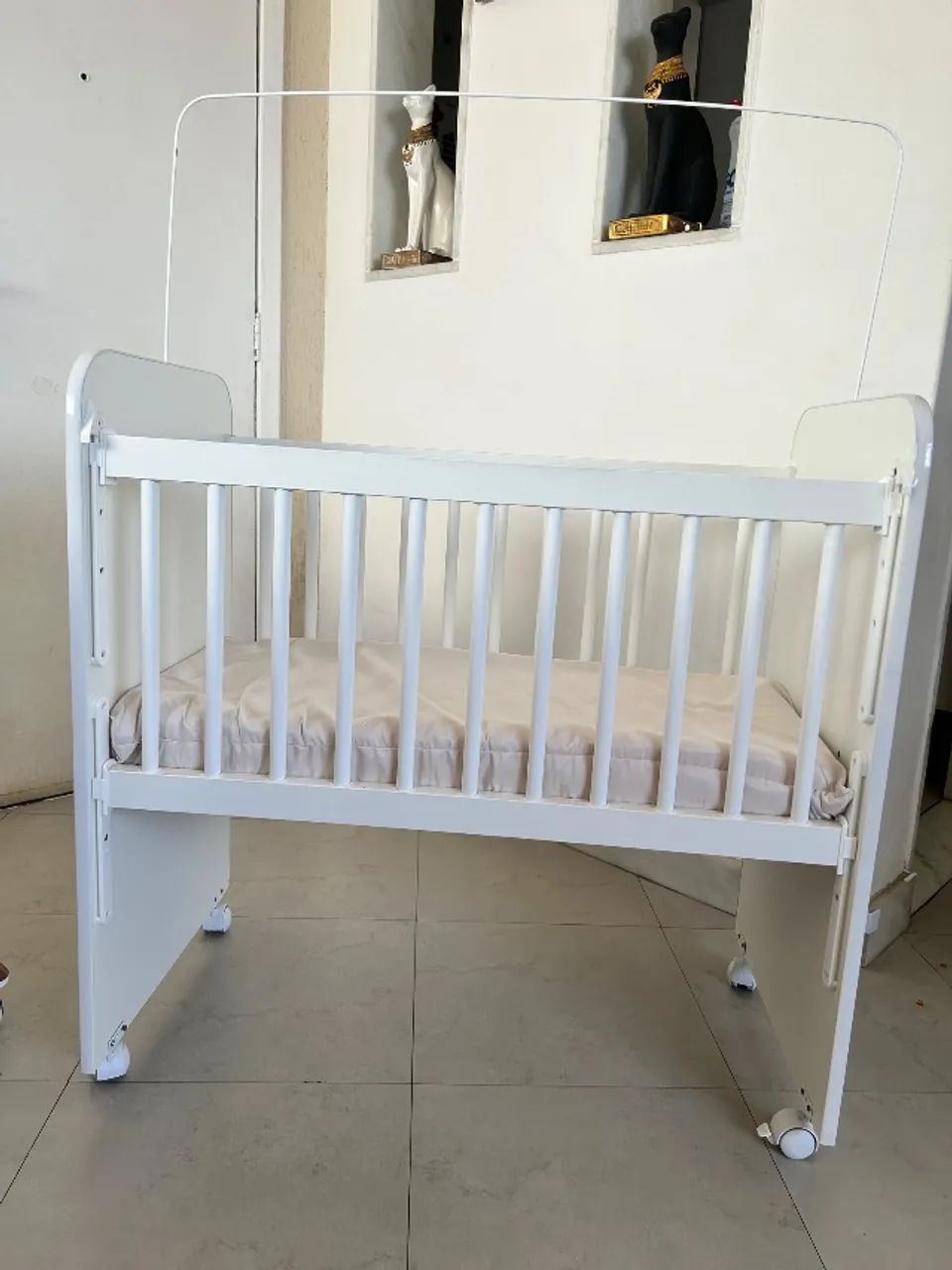 Vendo Mini Berço com colchão e grade móvel  - Foto 3