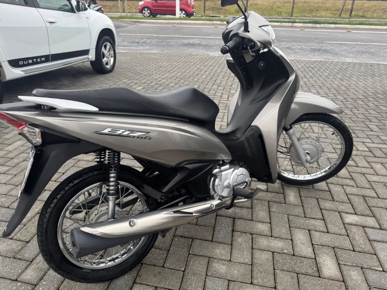 BIZ 110i - Foto 5