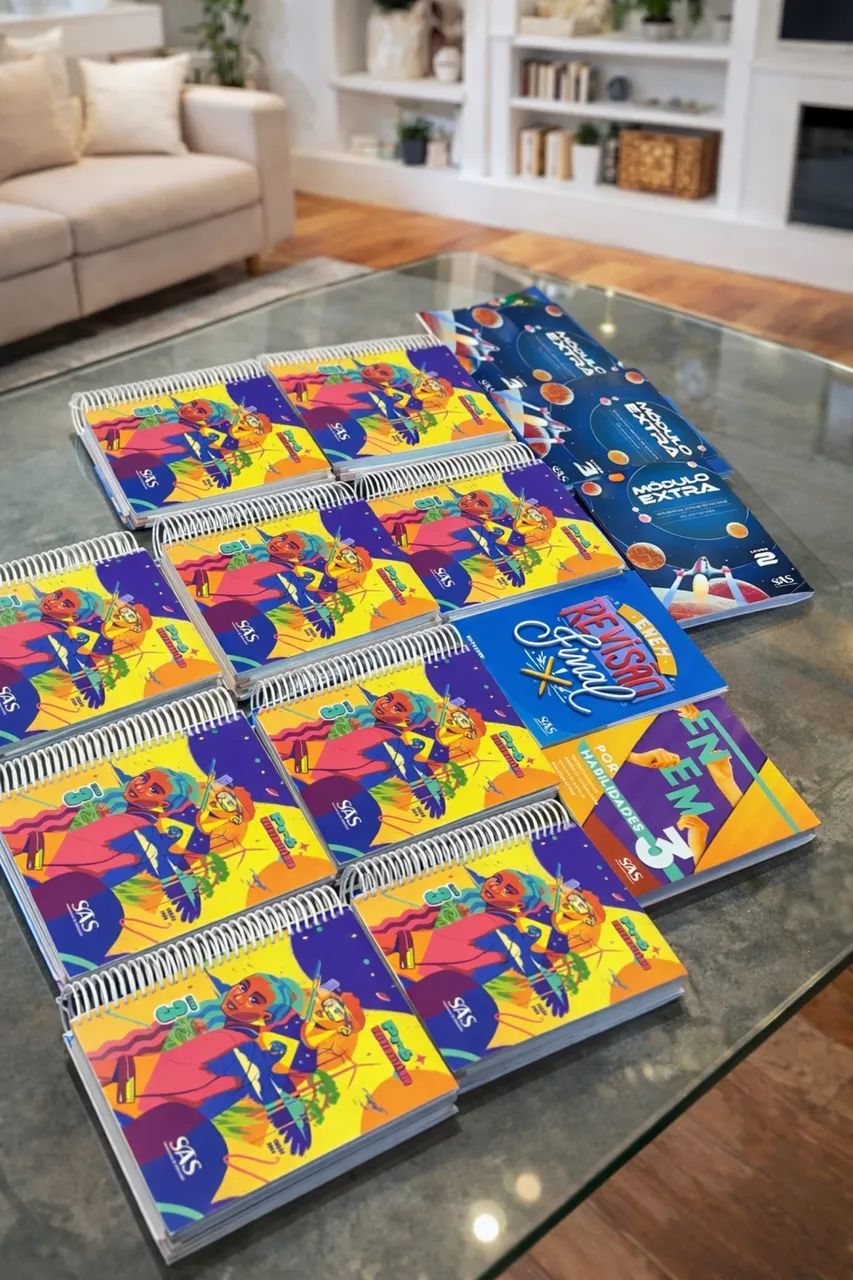 Apostilas SAS - edição 2024, em ótimo estado.