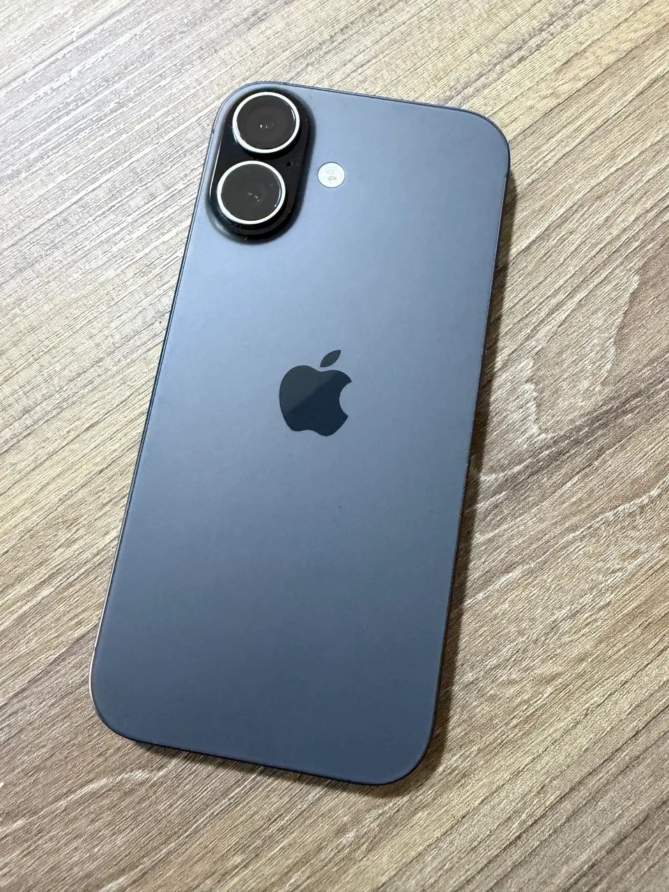 iPhone 17