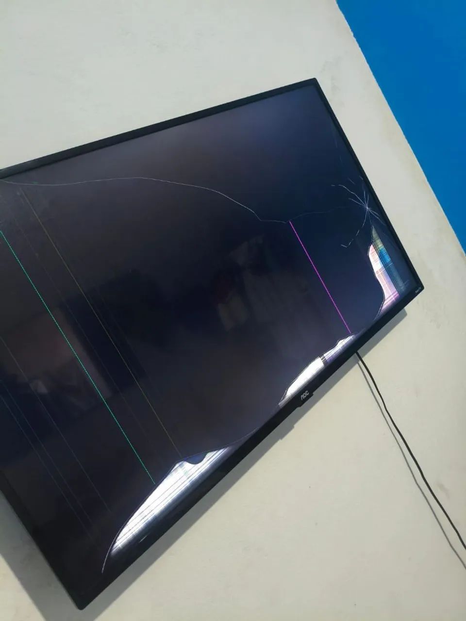 Tv da Roku AOC 43 polegadas display quebrado  - Foto 2