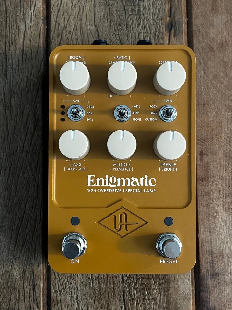 UAD Enigmatic 82 Dumble 