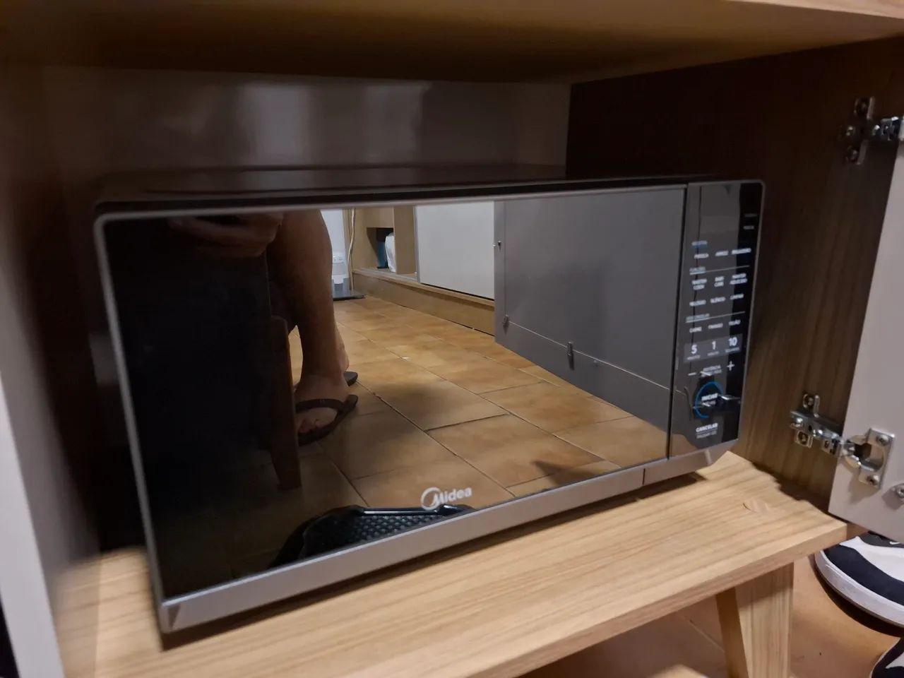 Microondas Midea 20L na garantia 