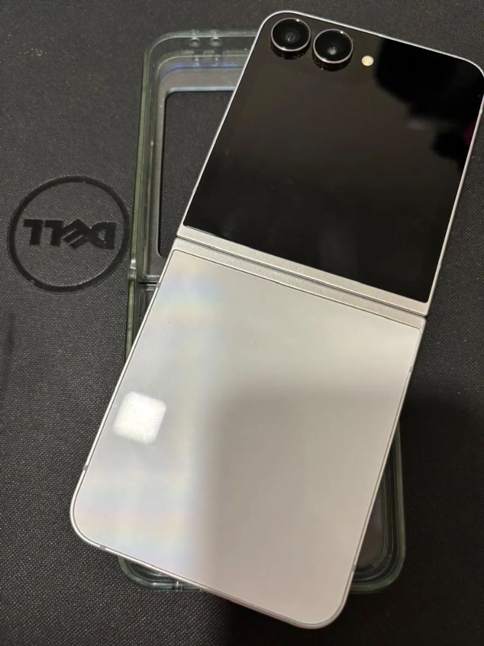 Galaxy Z Flip FE - Foto 3