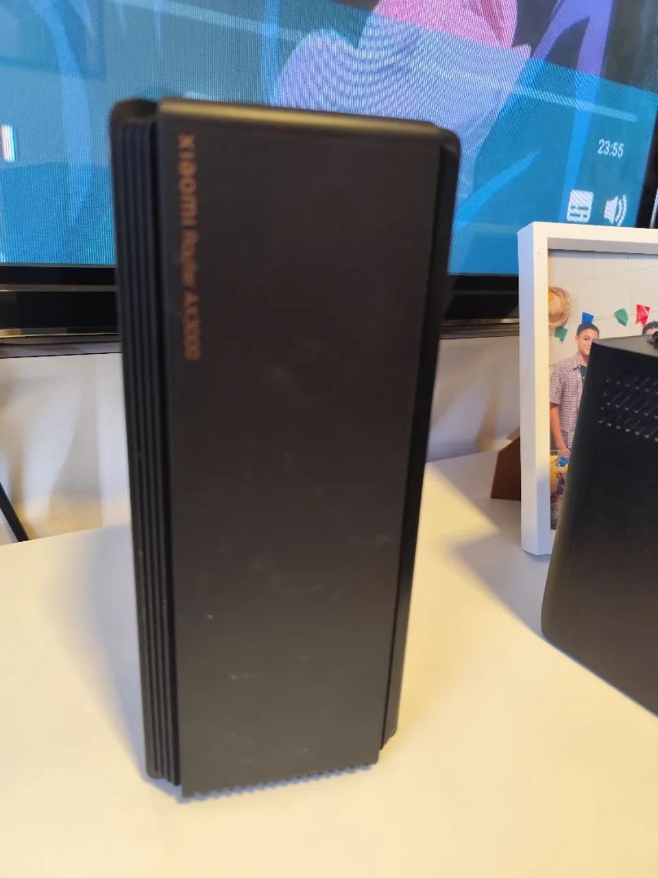 Roteador Xiaomi AX3000 ( sem fonte e travado no led laranja) 