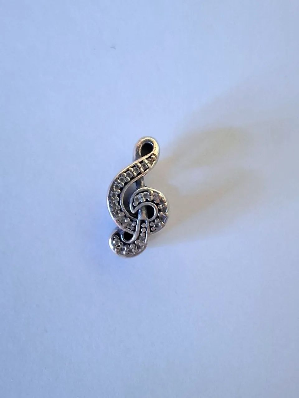 berloque pandora clave de sol prata