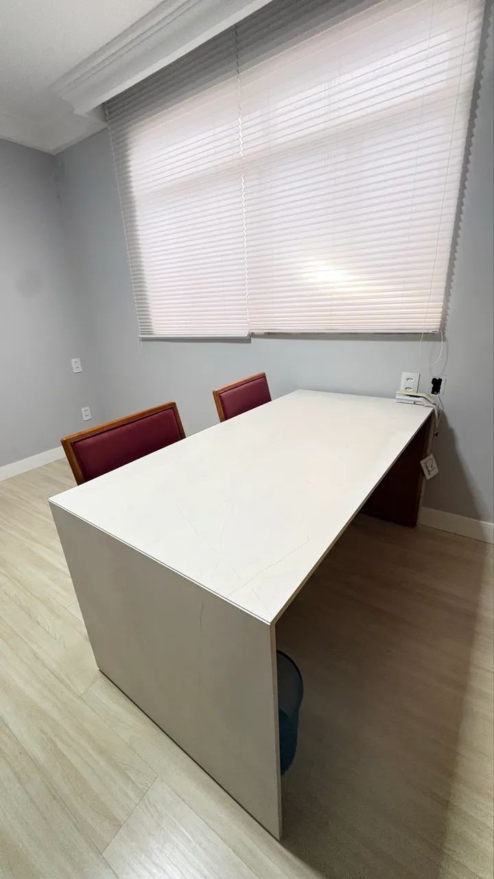 Mesa e Cadeiras - Escritório  - Foto 3