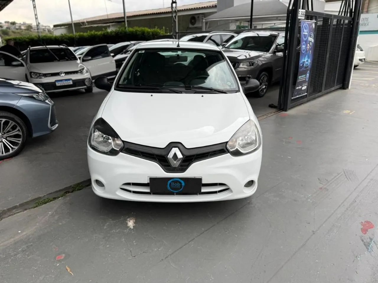 Renault Clio Expression Hi-flex 1.0 16V 5P 2014 - Foto 2