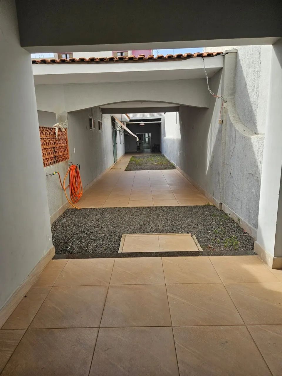 Venda - Edifício Comercial e Residencial na Zona 07 - Foto 4